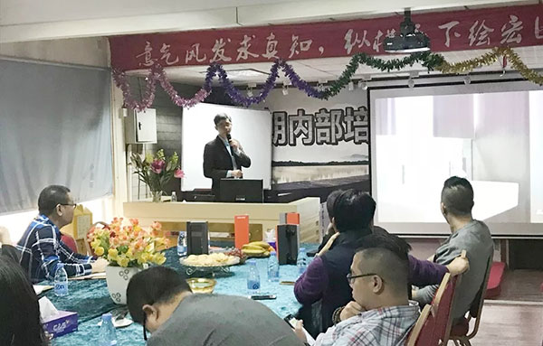 意大利高端五金品牌萨郦奇及广东木门技术联盟团队莅临唐朝参观指导