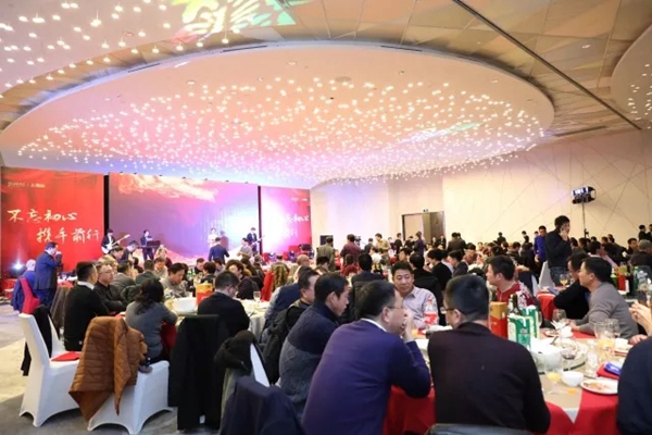 瑞雪迎春,高朋满座——不忘初心携手前行 2018坚朗新春答谢会上海站圆满举办 瑞雪迎春,高朋满座——不忘初心携手前行 2018坚朗新春答谢会上海站圆满举办
