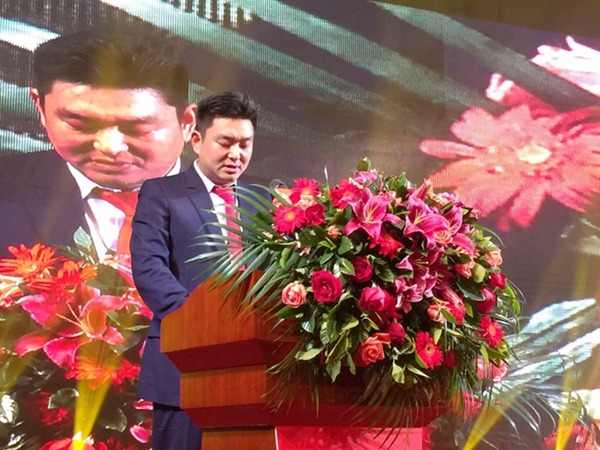 “新时代 新思想 新征程”亿合门窗2018年迎春联欢晚会圆满结束