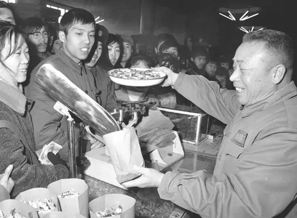 过了腊八就是年 皇派门窗图片追忆年味儿 过了腊八就是年 皇派门窗图片追忆年味儿
