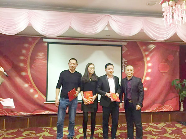 喜气洋洋雷巴开家宴，共同开启2018新航程！
