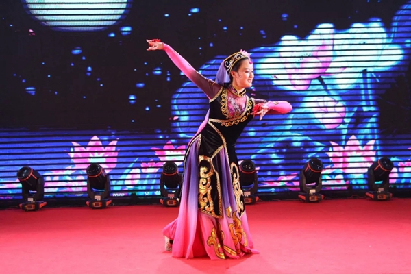 “品牌启航 制胜终端”美沃门窗第八届加盟伙伴年会完美收官! “品牌启航 制胜终端”美沃门窗第八届加盟伙伴年会完美收官!