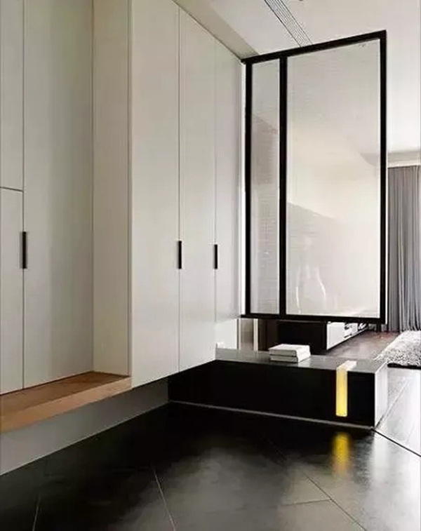 门厅衣柜要不要封闭 佰怡家衣柜有答案 门厅衣柜要不要封闭 佰怡家衣柜有答案
