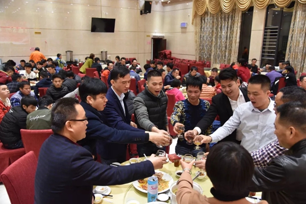 感恩有你 | 尚益达门窗2018迎春晚宴！
