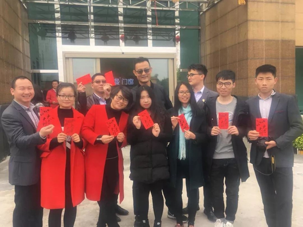 2018诗尼曼门窗开工大吉，瑞狮拜年！