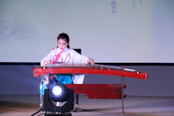 科饶恩门窗有限公司2018迎春联欢晚会隆重举行