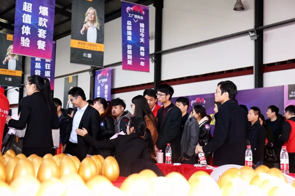 布兰莎亮相上海广州家居展 2018意式新品揭开面纱