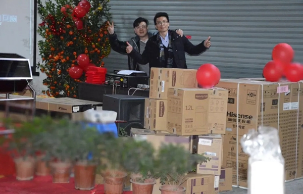 亮阁门窗晚会|聚焦订单,精益蜕变!幸福都是奋斗出来的 亮阁门窗晚会|聚焦订单,精益蜕变!幸福都是奋斗出来的