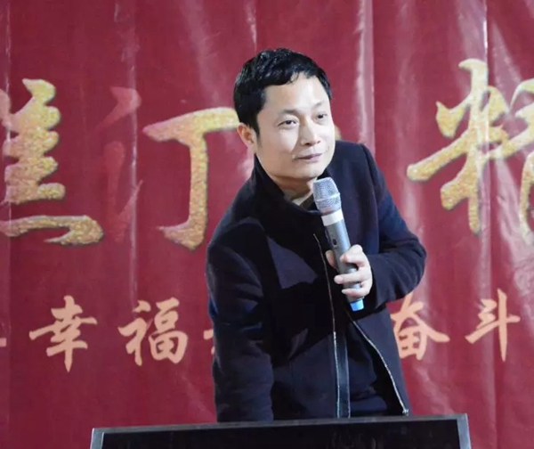 亮阁门窗晚会|聚焦订单,精益蜕变!幸福都是奋斗出来的 亮阁门窗晚会|聚焦订单,精益蜕变!幸福都是奋斗出来的