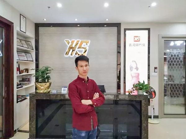 鑫鸿顺门窗明星经销商刘总：主动营销出击，助力业绩提升
