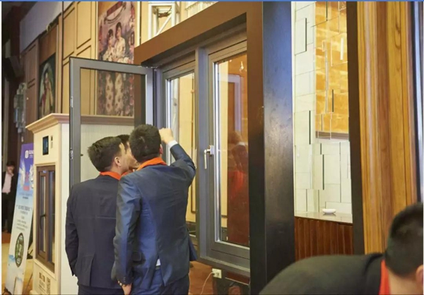 皮氏门窗论坛大会圆满结束 新未来新发展 品牌战略隆重升级 皮氏门窗论坛大会圆满结束 新未来新发展 品牌战略隆重升级