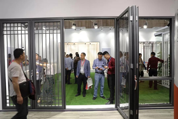 怡发门窗与12家定制家居上市品牌联袂登台广州定制家居展！