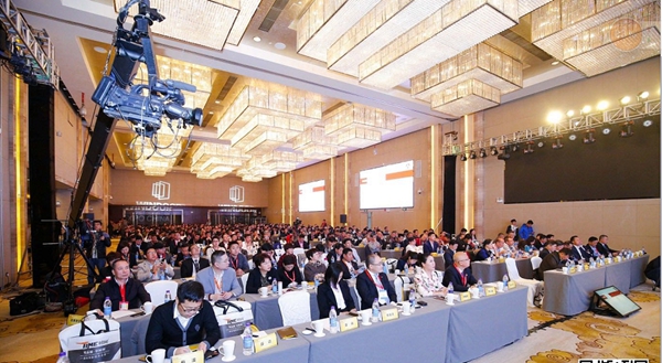 第24届全国铝门窗幕墙行业年会暨2018中国建筑经济广州峰会隆重举行
