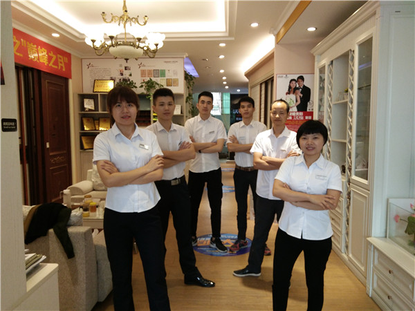 沃格:关注市场动态,维护老顾客口碑 沃格:关注市场动态,维护老顾客口碑