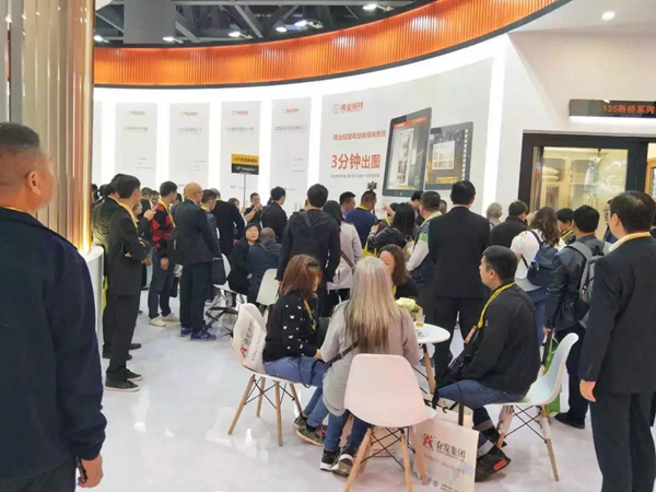 展会直击｜伟业铝材“盛装”出席第24届铝门窗新品博览会，铝应用产品好评如潮
