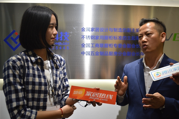 万格丽马文瑞：多快好省，用不锈钢厨柜引爆定制家居展