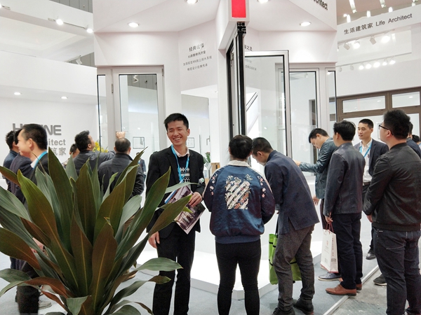 2018年度首展 | 合辉铝建筑系统惊艳亮相第九届中国门窗博览会
