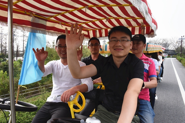 罗兰德式门窗 | 拓飞扬青春,展无限活力 罗兰德式门窗 | 拓飞扬青春,展无限活力