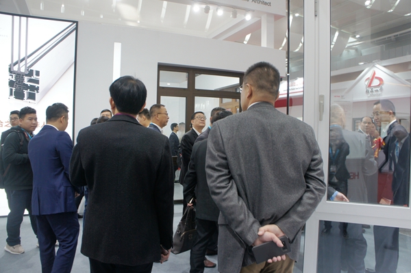 2018年度首展 | 合辉铝建筑系统惊艳亮相第九届中国门窗博览会