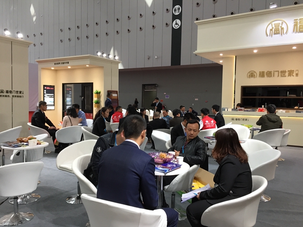 福临门世家 | 2018佛山潭州门博会完美收官，节能创新产品惊艳观展商