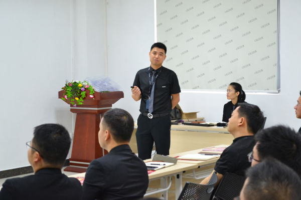 欧哲门窗：战狼出击，奋战2018！