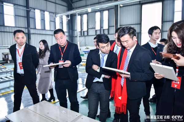 新时代 新征程 新作为——2018莱茵艾格经销商合伙人财富峰会圆满成功! 新时代 新征程 新作为——2018莱茵艾格经销商合伙人财富峰会圆满成功!