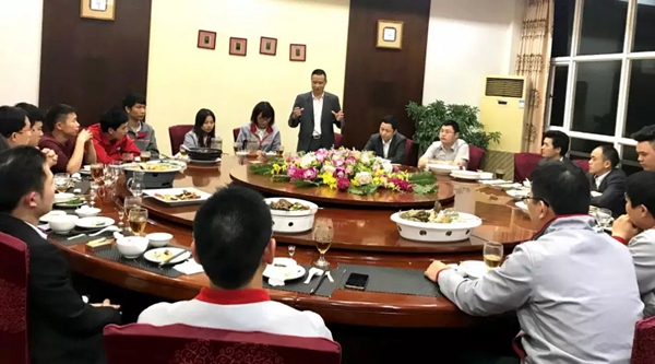 亮阁门窗｜家庭文化系列报道之——传承孝道文化！