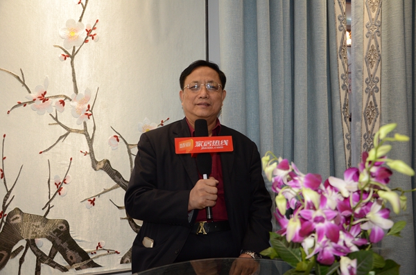 七特丽：强调经销商培训 稳抓售后服务