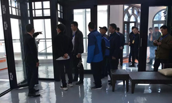 安徽省门窗幕墙协会领导及门窗幕墙骨干企业莅临广东伟业集团参观,共话行业发展 安徽省门窗幕墙协会领导及门窗幕墙骨干企业莅临广东伟业集团参观,共话行业发展
