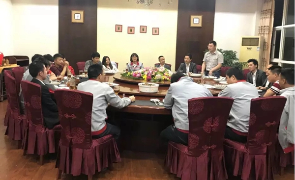 亮阁门窗｜家庭文化系列报道之——传承孝道文化！