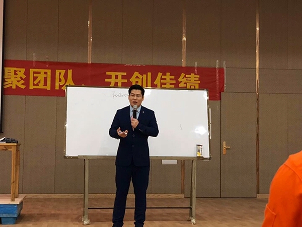 凝心聚力－－王力玉米木门开春第一课