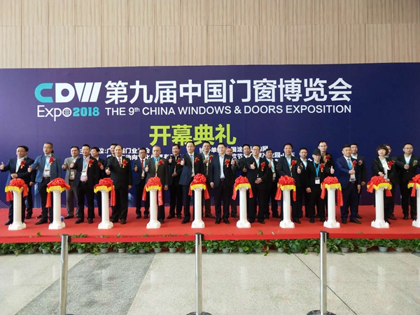 福临门世家 | 2018佛山潭州门博会完美收官，节能创新产品惊艳观展商