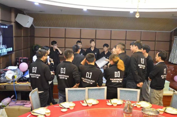 春风十里,不如有你——德技优品门窗三月员工生日会 春风十里,不如有你——德技优品门窗三月员工生日会