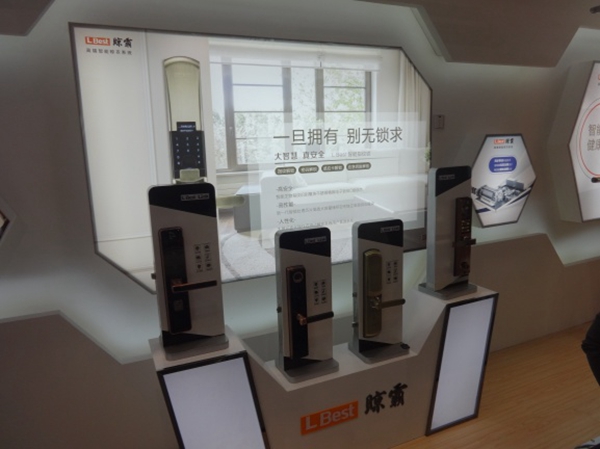 晾霸携最新科技聚焦中国建博会（上海），开启辉煌新历程！
