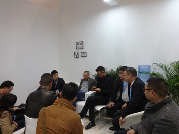 晾霸携最新科技聚焦中国建博会（上海），开启辉煌新历程！