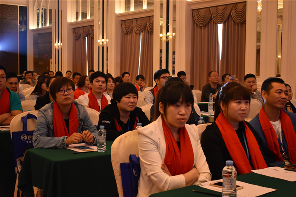 伊仕利家居：18成年礼，智造非凡，筑梦同行