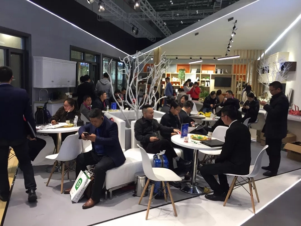 挥斥方遒 | 新标强势逐鹿上海建博会,三大子品牌大放异彩 挥斥方遒 | 新标强势逐鹿上海建博会,三大子品牌大放异彩