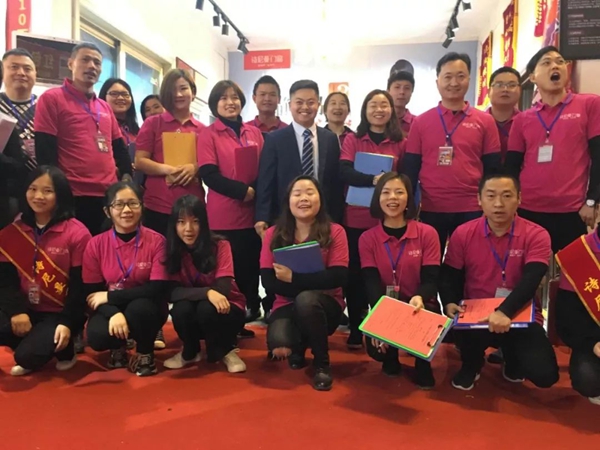 诗尼曼门窗株洲专卖店260万打响第一战 诗尼曼门窗株洲专卖店260万打响第一战