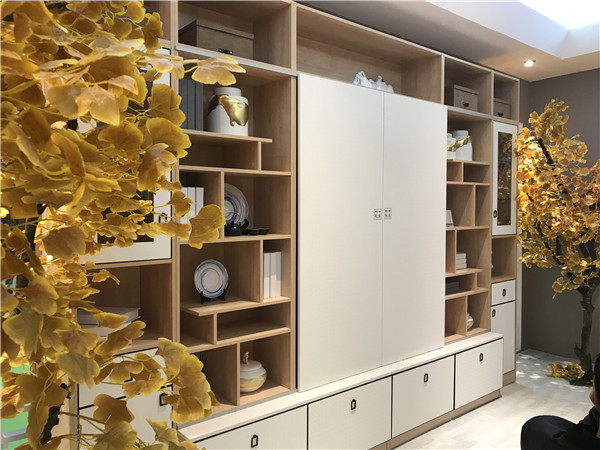 诗尼曼：全屋定制八大空间，大家居版图渐露