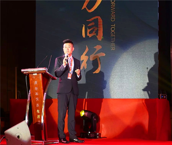鼎力同行,共赢未来!——鼎配全屋定制家具2018经销商大会暨橱柜项目发布会圆满落幕 鼎力同行,共赢未来!——鼎配全屋定制家具2018经销商大会暨橱柜项目发布会圆满落幕