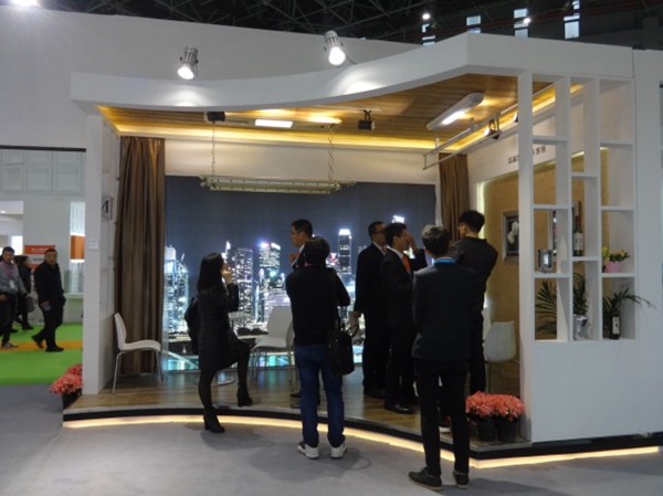 晾霸携最新科技聚焦中国建博会（上海），开启辉煌新历程！