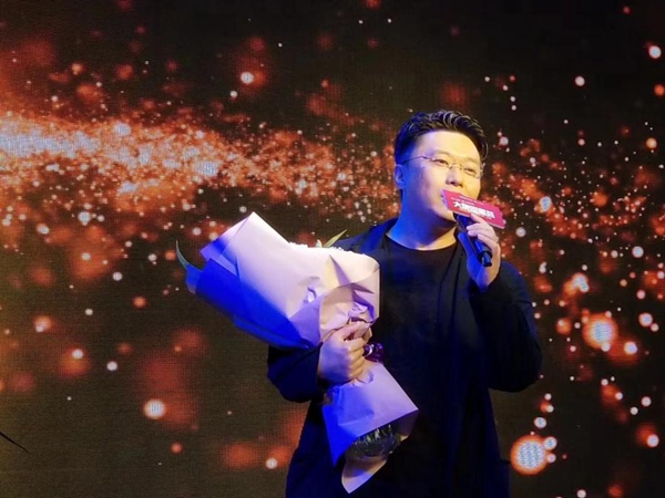 人间四月天徐誉滕重现经典，携手伊恋燃爆成都