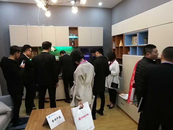德维尔2018双城双展惊艳亮相，品牌创新高