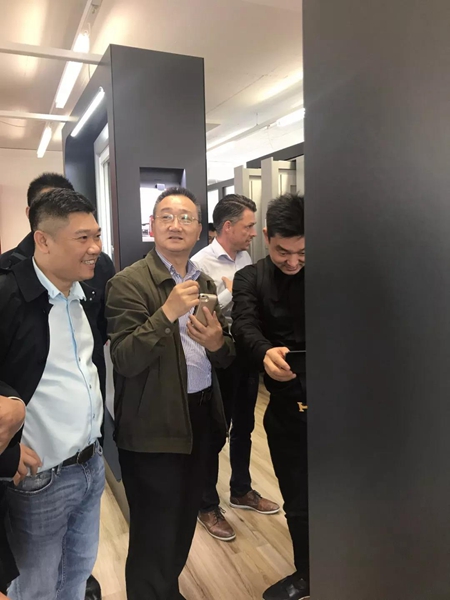 行以昂昂千里丨李钧洪董事长赴欧洲考察·蓄力蝶变2018 行以昂昂千里丨李钧洪董事长赴欧洲考察·蓄力蝶变2018