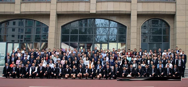 艺龙木门 | “领势赋能，砥砺前行”2018年度核心经销商峰会圆满落幕