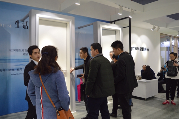 捷顺成隆门窗营销总监周保华：新产品+新形象 由点到面升级门窗新境界