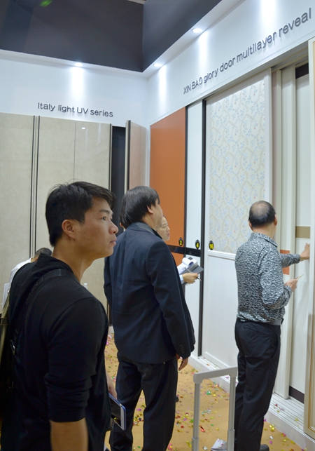 欣堡移门艾勇:把产品做到极致,逐步迈向高端发展 欣堡移门艾勇:把产品做到极致,逐步迈向高端发展