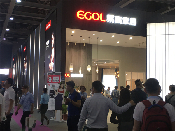 实现强有力的产能保障，助推品牌发展     ——专访易高家居董事长孔庆松