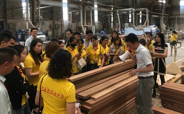 嘉盛木门2018年度第二期培训会如期圆满举行