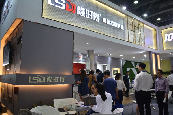 隆时得:打造全铝新橱柜,优先发展个性化 隆时得:打造全铝新橱柜,优先发展个性化